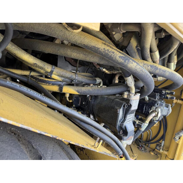 2007 Caterpillar AP600-48840777
