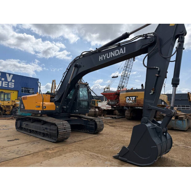 2026 Hyundai R215L-48840833