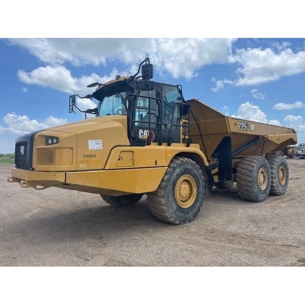 2022 Caterpillar 725-48842237