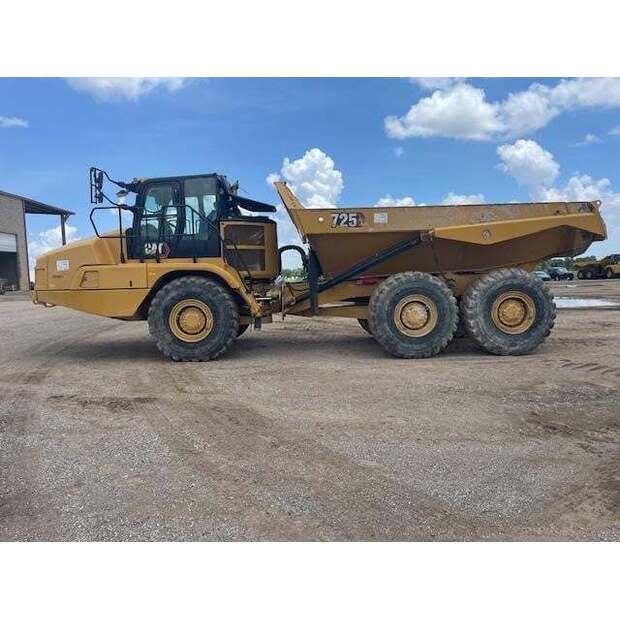 2022 Caterpillar 725-48842238