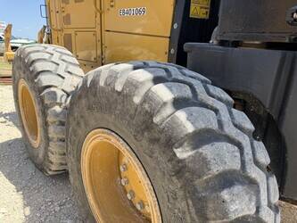 2024-caterpillar-150-48842552