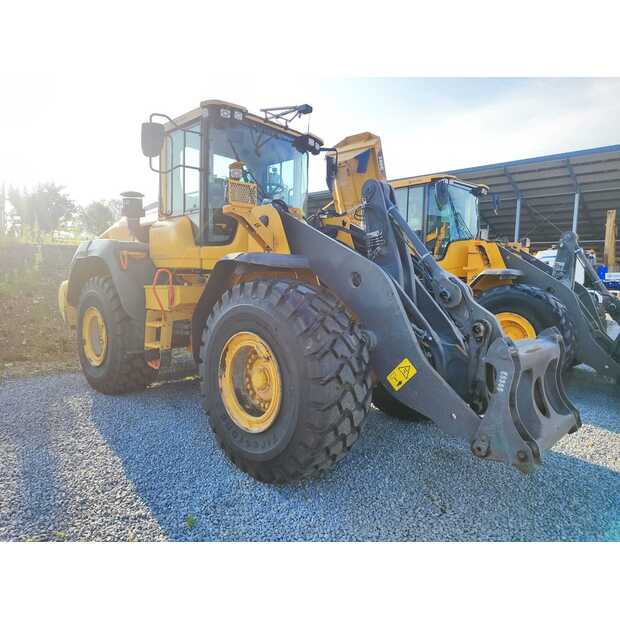 2022 Volvo L120H-48844379