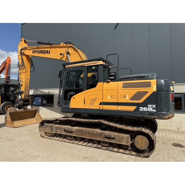 2019 Hyundai HX260NL-48845025