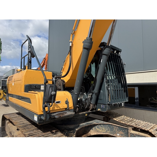 2019 Hyundai HX260NL-48845031