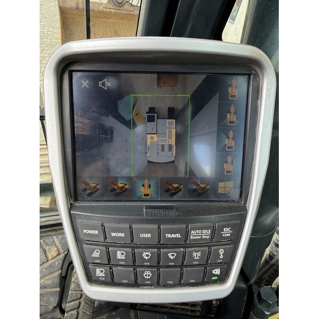 2019 Hyundai HX260NL-48845045