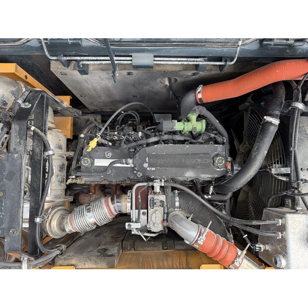 2019 Hyundai HX260NL-48845046