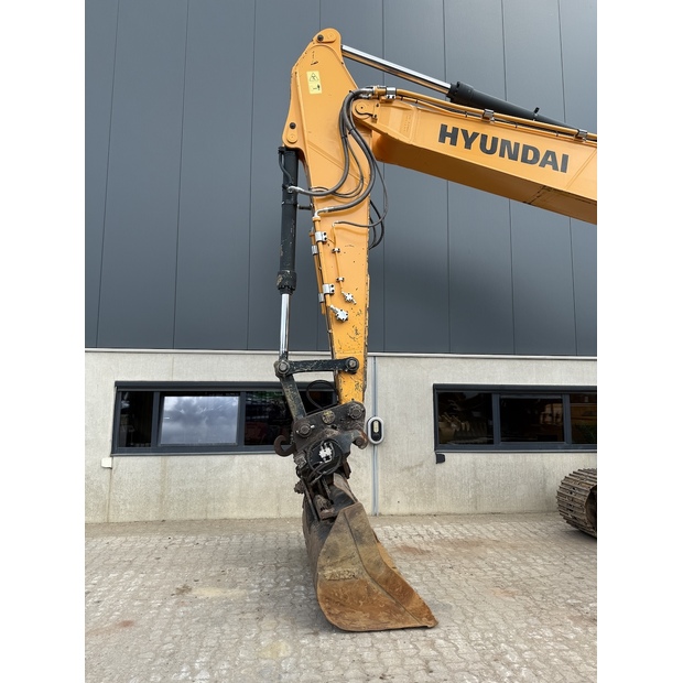 2019 Hyundai HX260NL-48845050