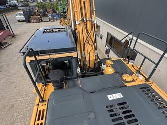 2019-hyundai-hx260nl-48845058