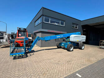 Image for ARTICULATED BOOM LIFTS 2014 Genie S-65