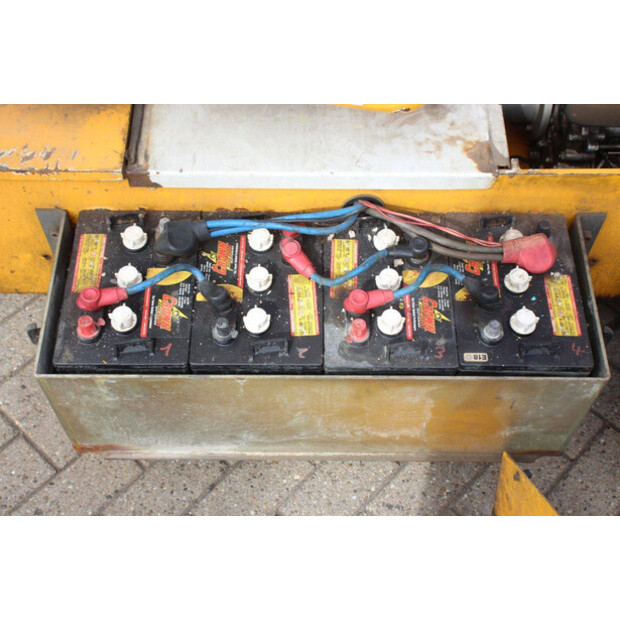 2012 نيفتي HR12NDE-48845982