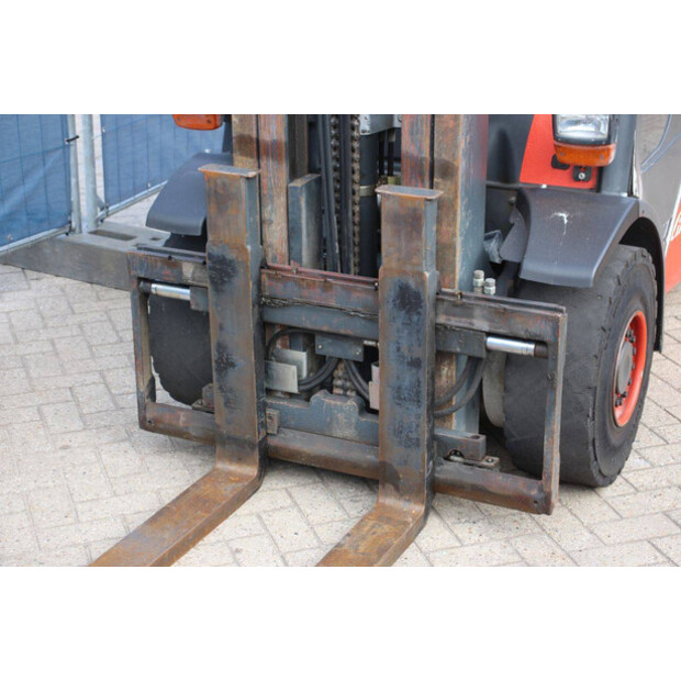 2011 Linde H30D-01-48846637