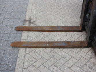 2011-linde-h30d-01-1479841-48846639