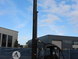 2012-linde-h30d-01-1479843-48846724