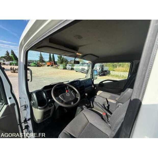 2017 NISSAN NT400-48849040