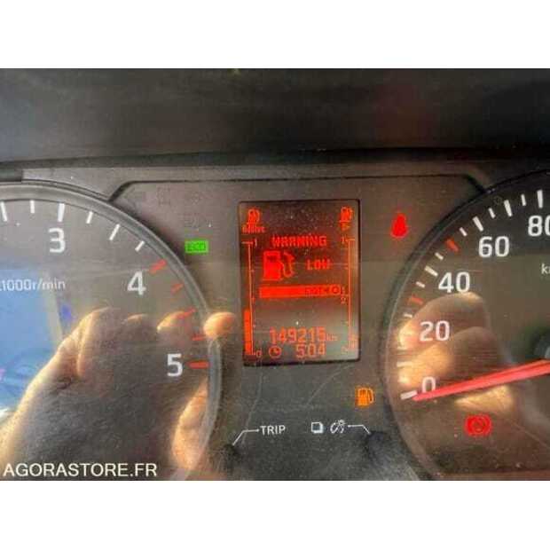 2017 NISSAN NT400-48849042