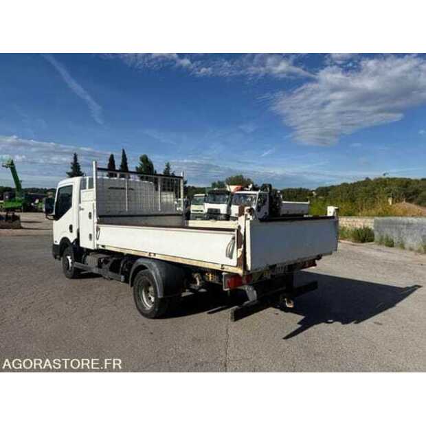 2017 NISSAN NT400-48849045