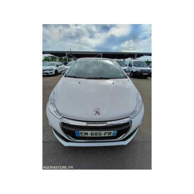 2017 Peugeot 208-48849453