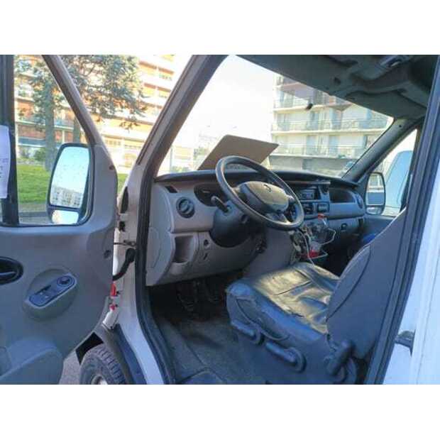 Renault Master-48849466