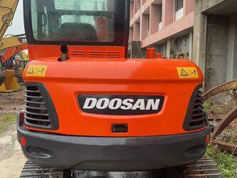 2017-doosan-dx60-48852596