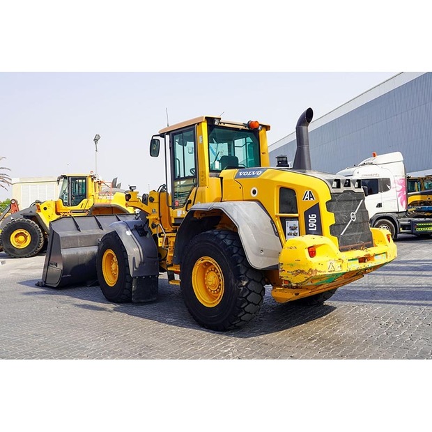 2012 فولفو L90G-48855608