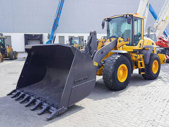 Image for WHEEL LOADERS 2014 Volvo L90G