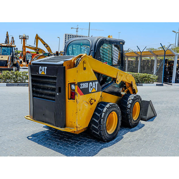 2015 Caterpillar 236D-48857673