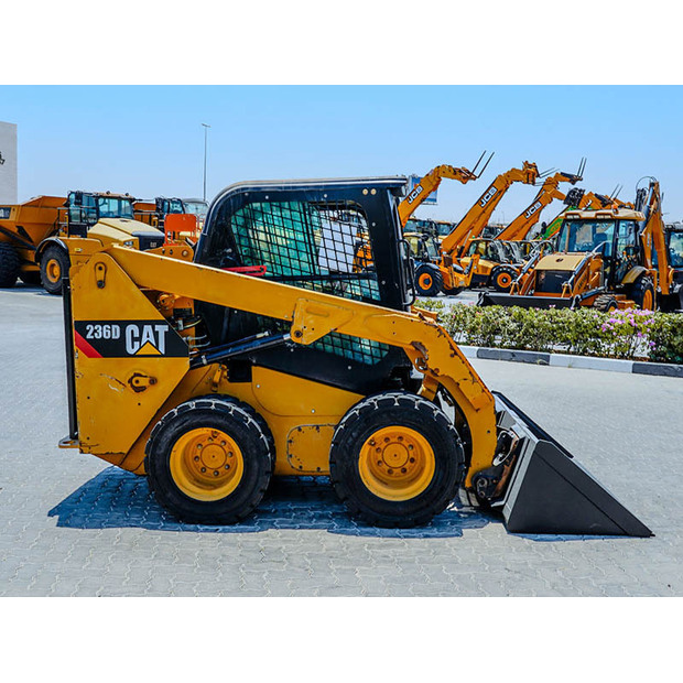2015 Caterpillar 236D-48857674
