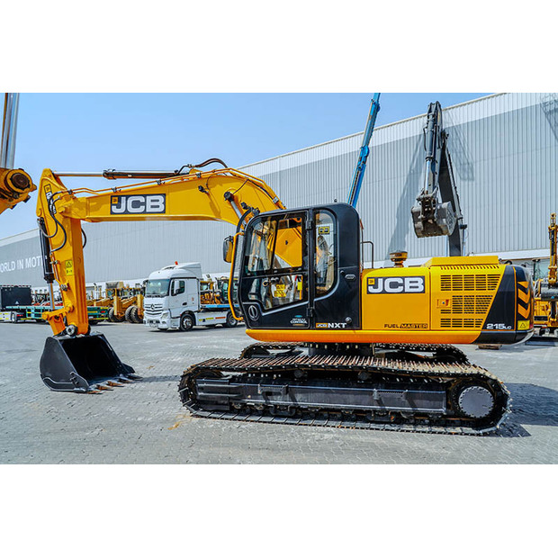2025 JCB JS215LC-48857973