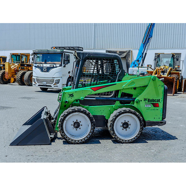 2017 BOBCAT S550-48857979