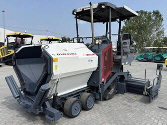 صورة ل معدات الاسفلت 2018 ديناباك SD 1800 W للبيع في إيطاليا