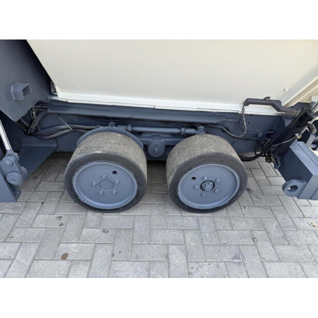2018 ديناباك SD 1800 W-48858667