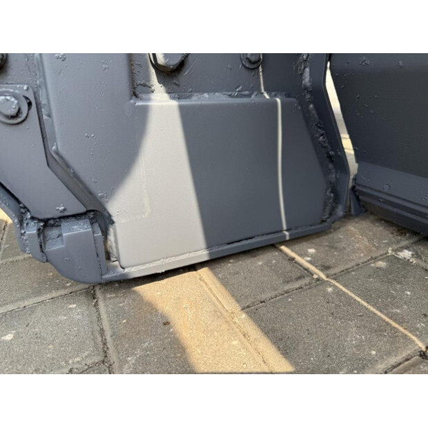 2018 ديناباك SD 1800 W-48858675