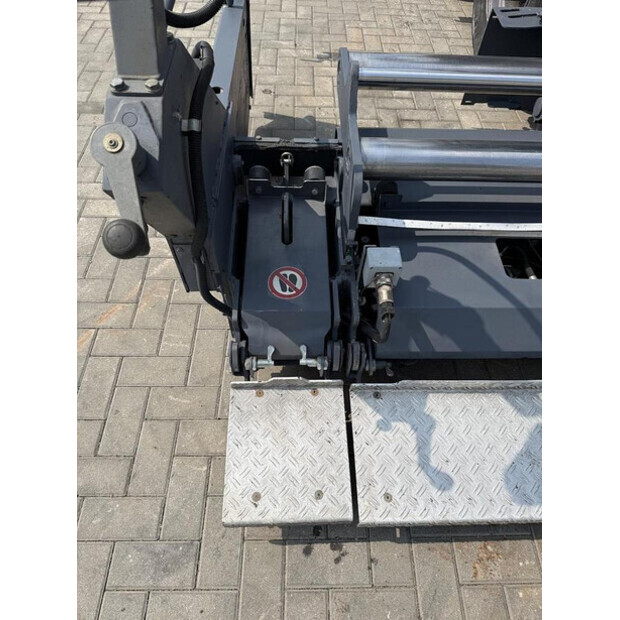 2018 ديناباك SD 1800 W-48858678