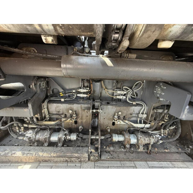 2018 ديناباك SD 1800 W-48858684