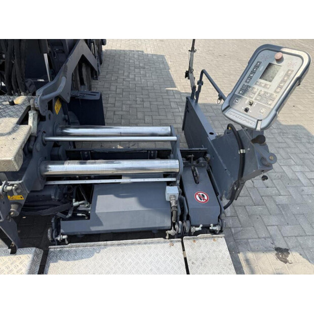 2018 ديناباك SD 1800 W-48858685