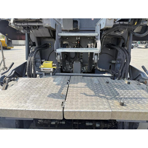 2018 ديناباك SD 1800 W-48858691