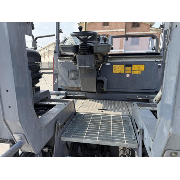2018 ديناباك SD 1800 W-48858696