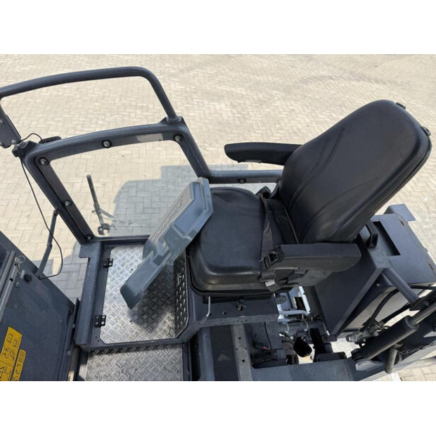 2018 ديناباك SD 1800 W-48858698