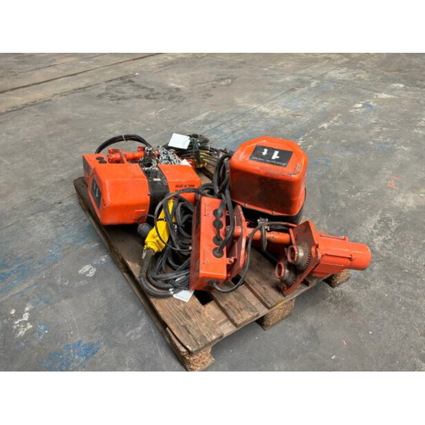 2019 Hitachi 1S-48858824