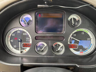 2009-daf-cf-75-250-1480078-48858938