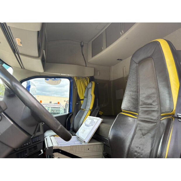 2018 Volvo FH-48858983