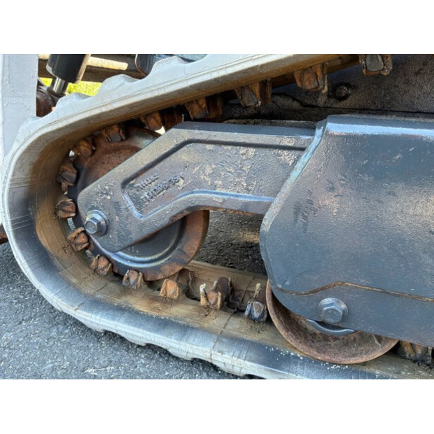 2014 BOBCAT T110-48859010