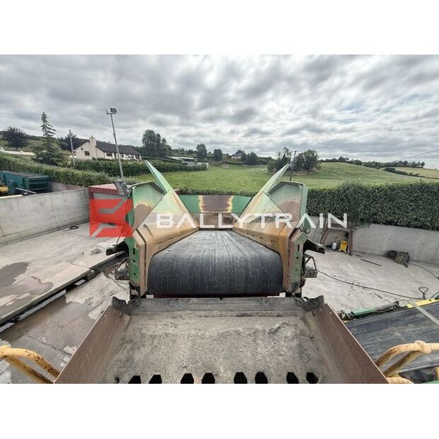 2015 MCCLOSKEY R155-48859982