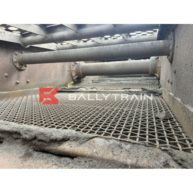 2015 MCCLOSKEY R155-48859990