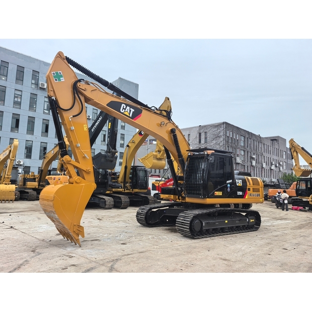 2025 Caterpillar 325D-48861627