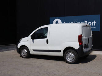 2010-peugeot-bipper-1480153-48861793