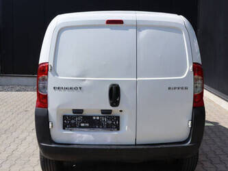 2010-peugeot-bipper-1480153-48861795