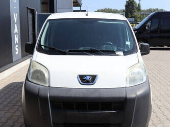 2010-peugeot-bipper-1480153-48861798