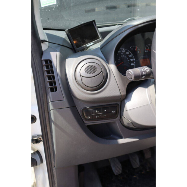 2010 بيجو Bipper-48861813