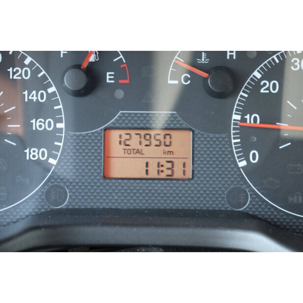 2010 بيجو Bipper-48861817